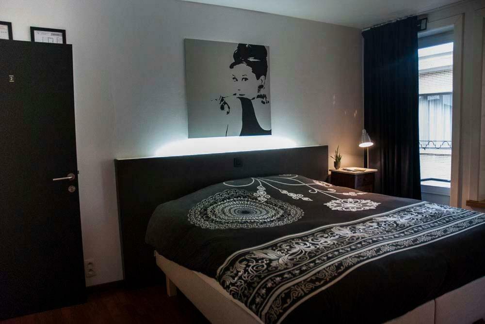 Logies Zen Aan Zee Bed and Breakfast Oostende Exteriör bild